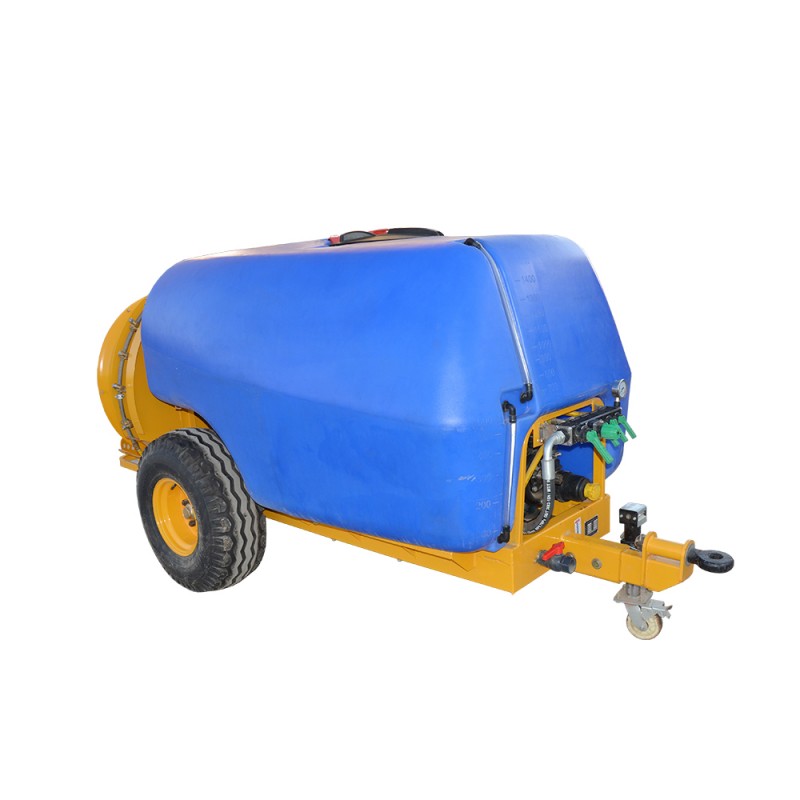 Pulvérisateur pneumatique pour verger sur remorque Pulvérisateur pneumatique pour verger sur remorque